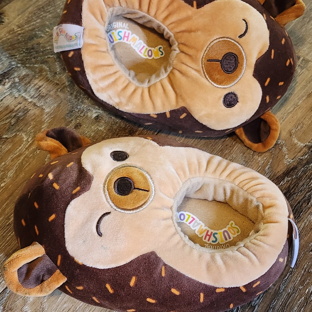 Squishmallows Brown Monkey? Slippers Size 2/3